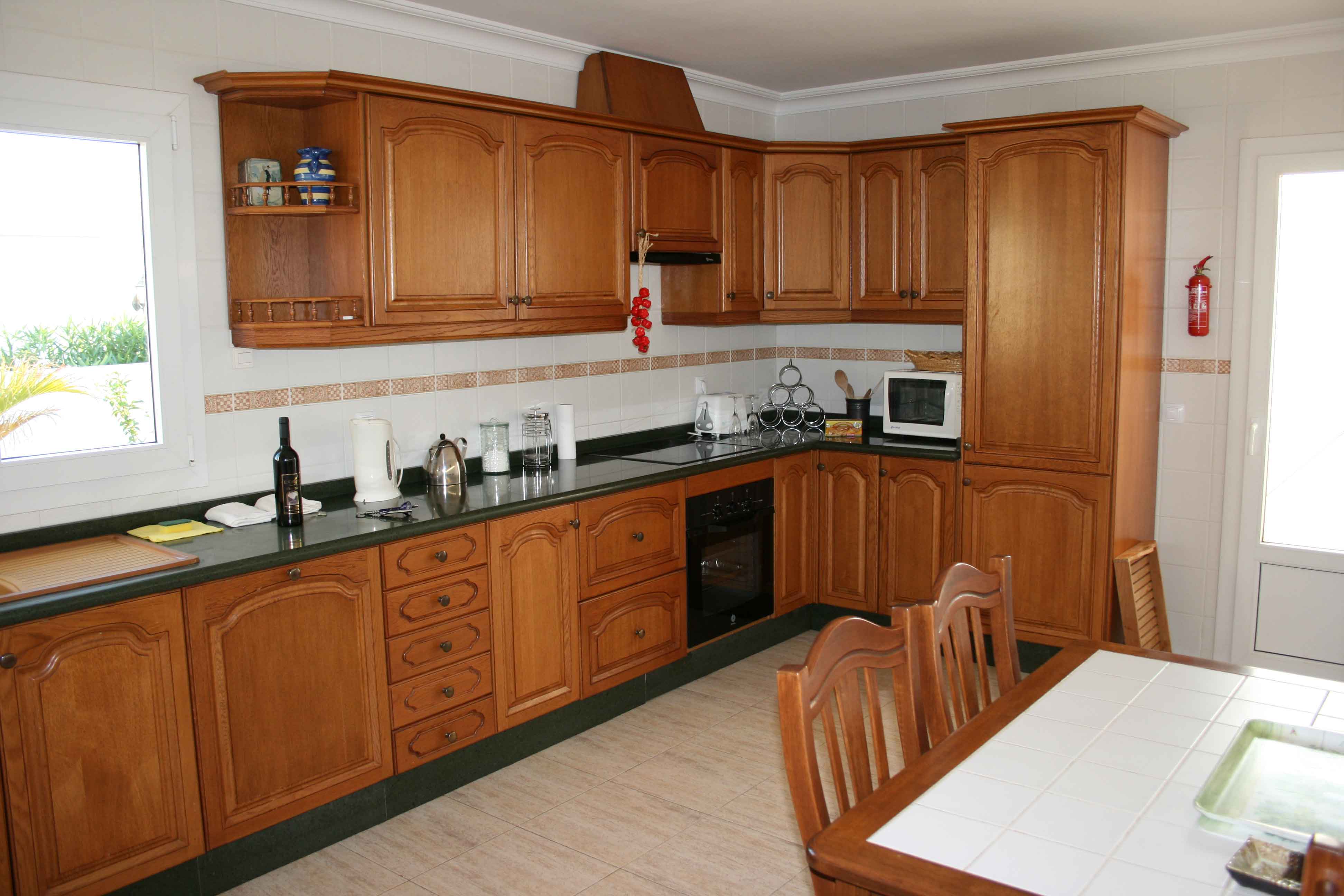 Kitchen-s.jpg